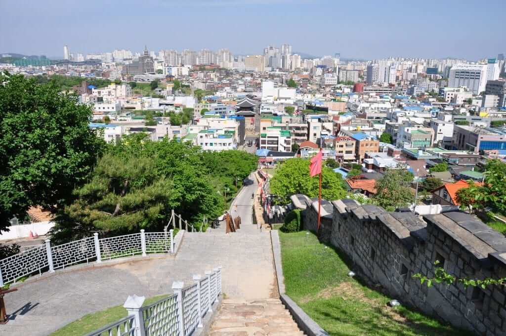 Suwon vista de la ciudad