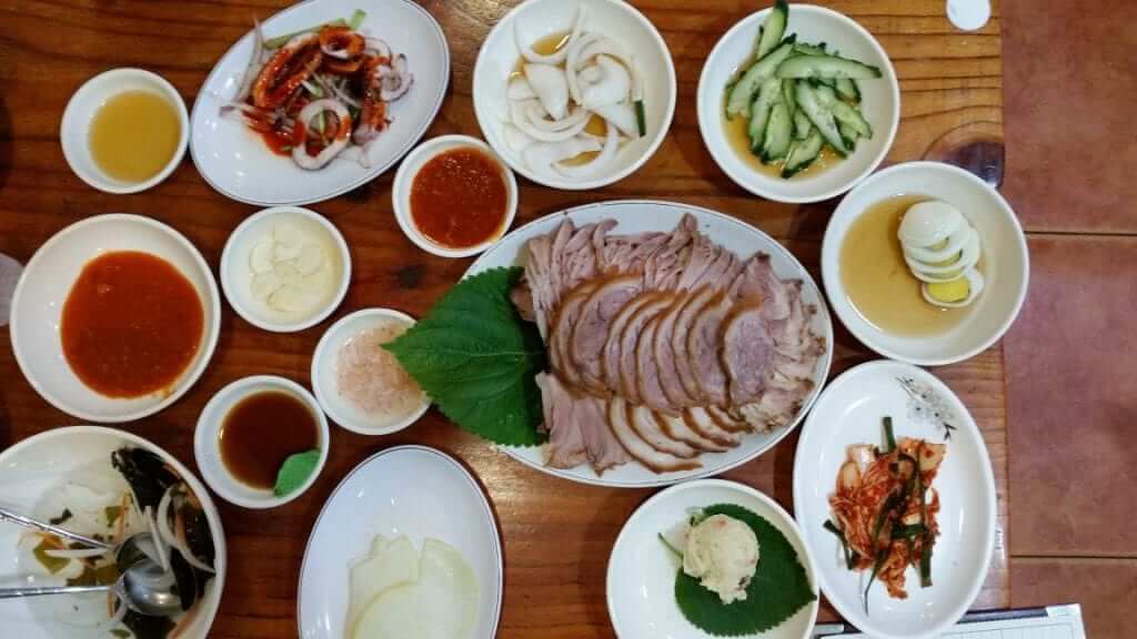 Resultado de imagen para pies de cerdo plato coreano