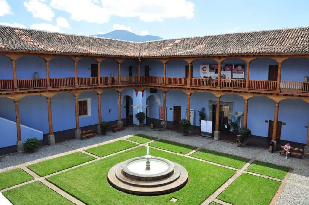 Antigua, colegio de la compañía, Guatemala