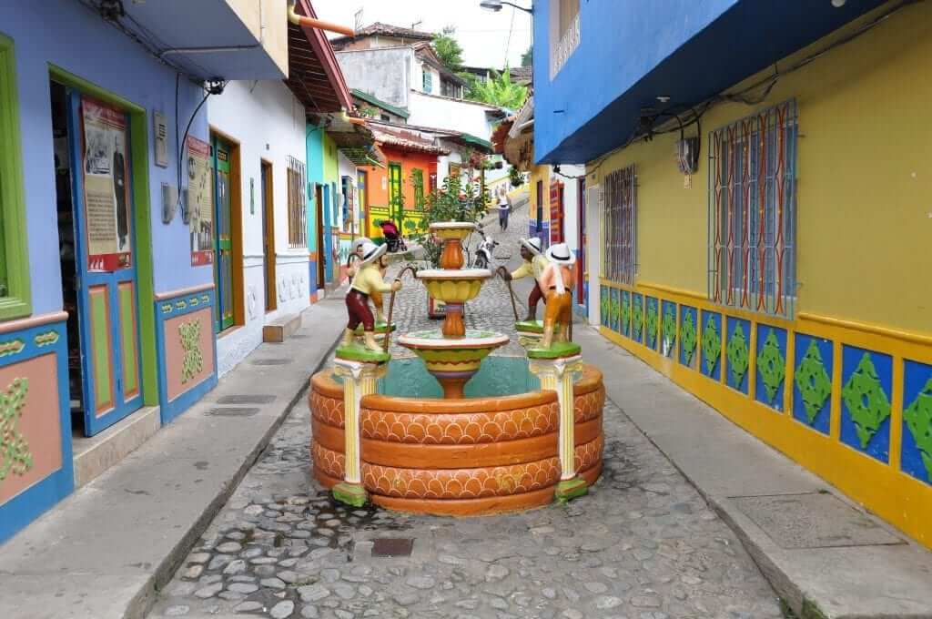 que ver en Guatapé, Colombia