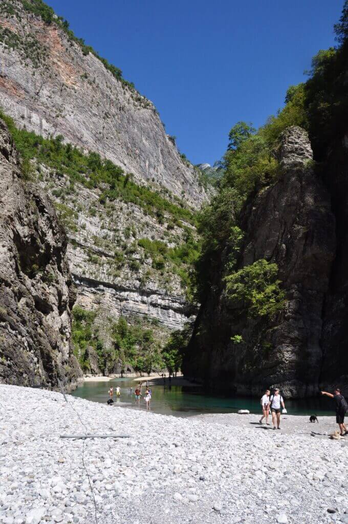 Lago Koman